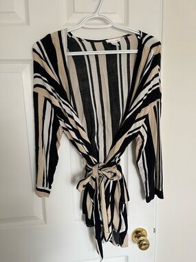 Striped Tie-Front Shawl - Black, Cream, White